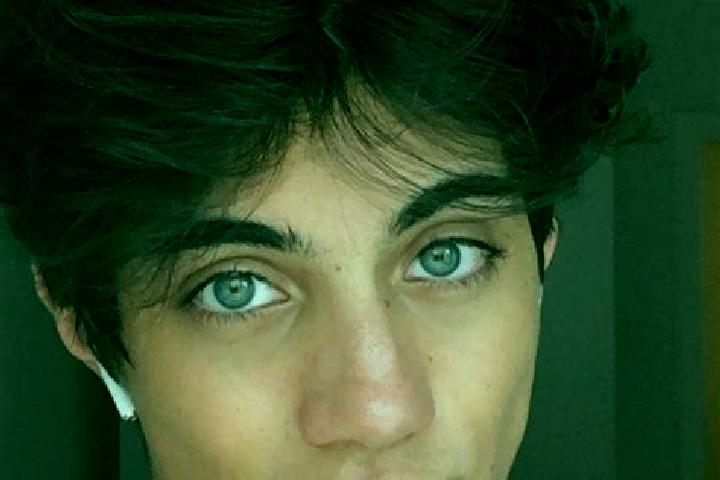 Sage, 29, a chestnut grey-eyed caucasian companion based in Adilcevaz. Offering Prostate Massage, Deep French Kissing, Domination. Available for incall and o...