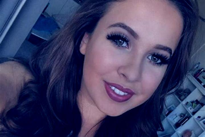 Sage, 31, a auburn amber-eyed european companion based in Ust -Kinel skiy. Offering CIM, Striptease, Travel Companion, Duos. Available for incall and outcall...