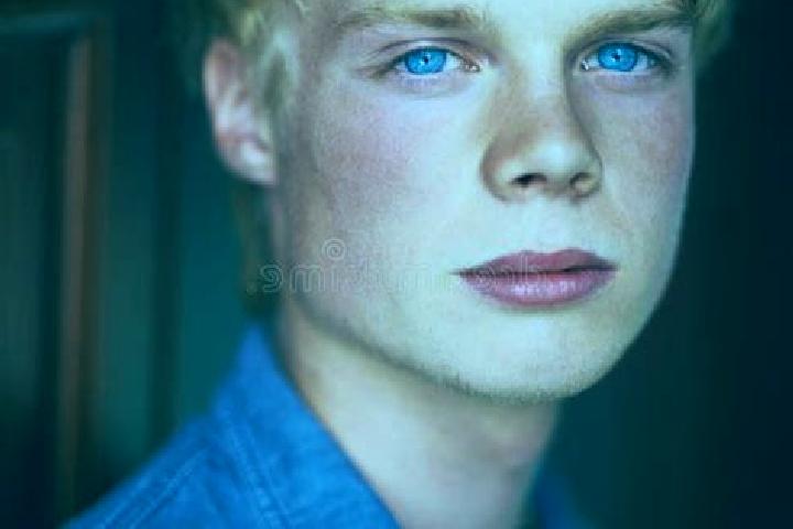 Sage, 31, a blonde blue-eyed ebony companion based in Plaine 1. Offering Roleplay, Prostate Massage, Overnight. Available for incall and outcall, overnight b...