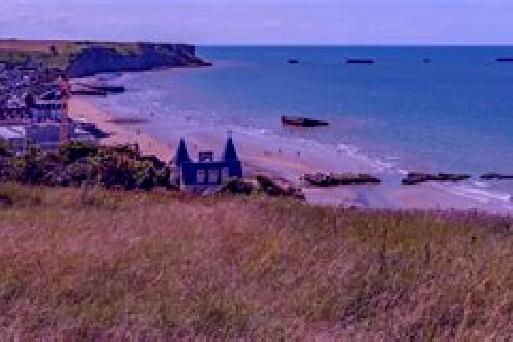 Sage, 31 — Escort in Arromanches-les-Bains, France