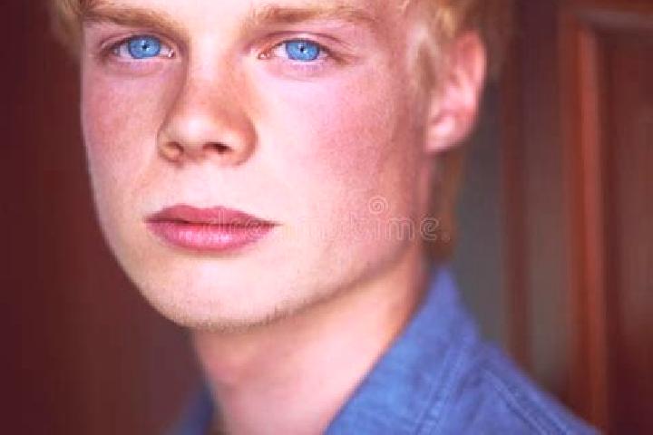 Sage, 33, a blonde blue-eyed caucasian companion based in Reinfeld. Offering Party Girl, Tantra, Domination, Erotic Massage, Girlfriend Experience. Available...