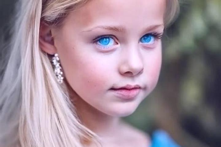 Sage, 33, a blonde blue-eyed middle eastern companion based in Beemer. Offering Party Girl, BDSM, Travel Companion, Duos. Available for incall and outcall, o...