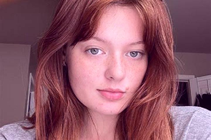 Sage, 33, a chestnut blue-eyed mixed companion based in Moriscos. Offering A-Level, Dinner Date, Deep French Kissing, Massage. Available for incall and outca...