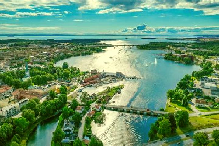 Sage, 33 — Escort in Kimstad, Sweden