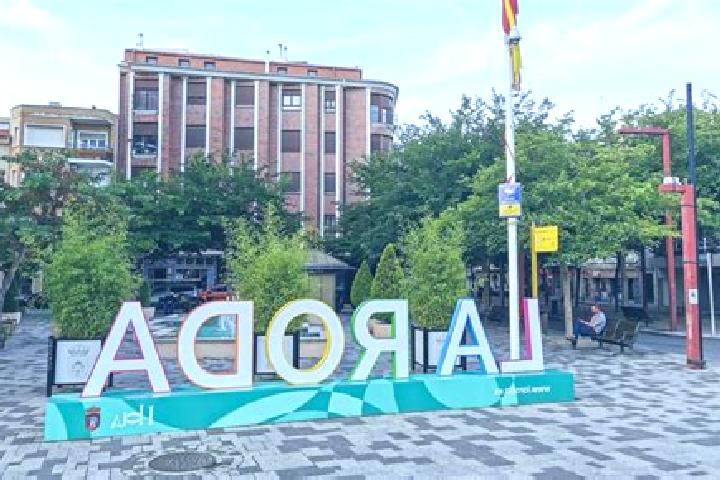 Sage, 33 — Escort in La Roda, Spain