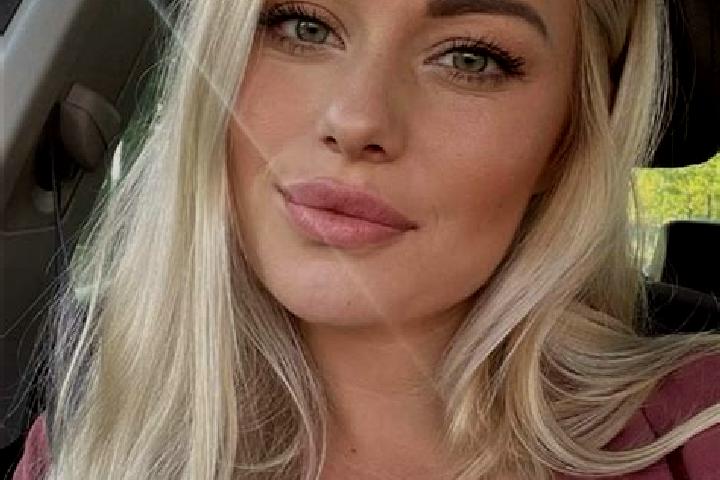 Sage, 34, a blonde hazel-eyed caribbean companion based in La Calaverna. Offering GFE, Couples, Party Girl, Erotic Massage. Available for incall and outcall,...