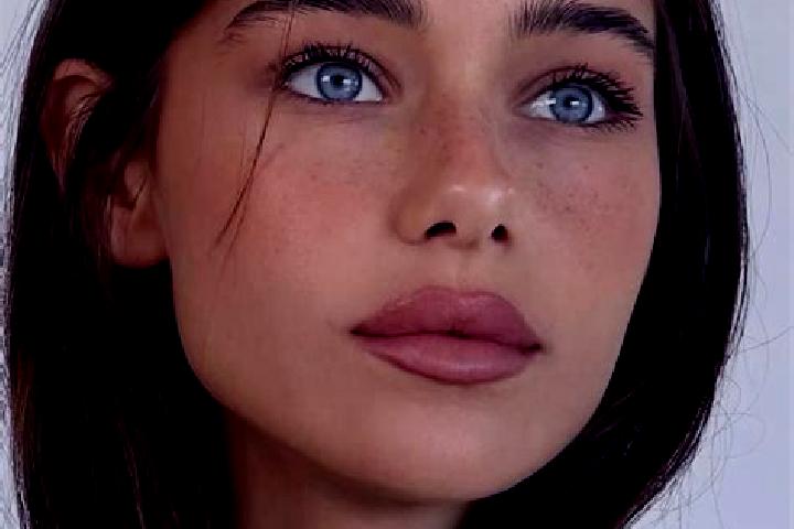 Sage, 34, a brunette brown-eyed european companion based in Sidney. Offering Overnight, Erotic Massage, Tantra. Available for incall and outcall, day and eve...