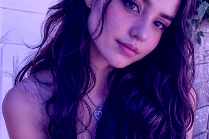 Sage, 34, a brunette hazel-eyed middle eastern companion based in Fingal Bay. Offering Dinner Date, A-Level, Party Girl, OWO. Available for incall and outcal...