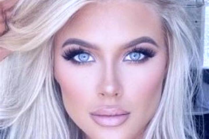 Sage, 34, a platinum blonde blue-eyed latina companion based in Palomar de Arroyos. Offering CIM, Fetish, Striptease. Available for incall and outcall, overn...