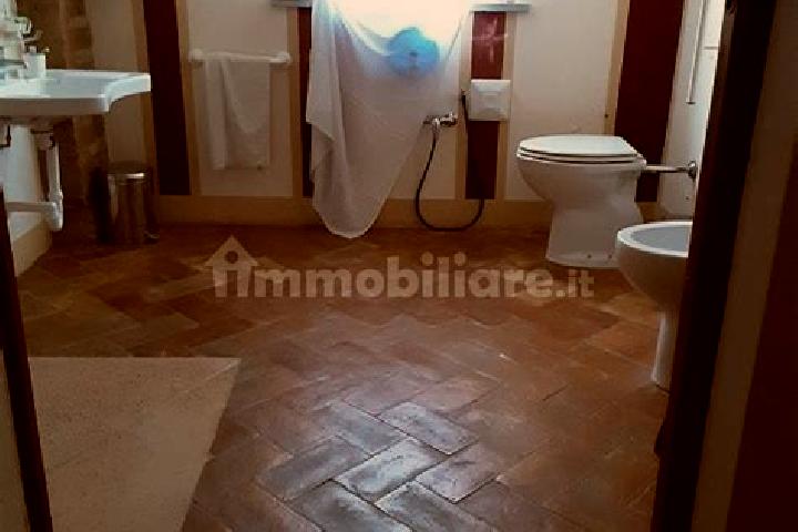 Sage, 34 — Escort in Roata Chiusani, Italy