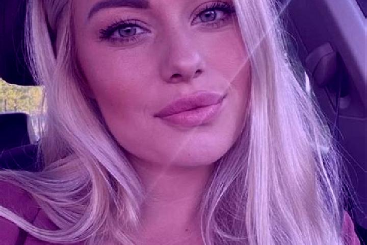 Sage, 35, a blonde hazel-eyed middle eastern companion based in Glendene. Offering A-Level, BDSM, 69, Travel Companion. Available for incall and outcall, ove...