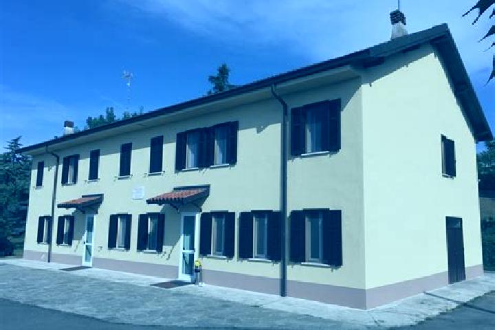 Sage, 35 — Escort in Agliano, Italy