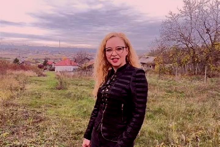 Sage, 35 — Escort in Bradu, Romania