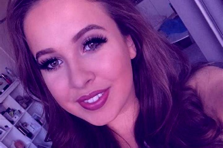 Sage, 36, a auburn amber-eyed european companion based in Murillo. Offering Dinner Date, GFE, Girlfriend Experience, Roleplay, Erotic Massage. Available for ...