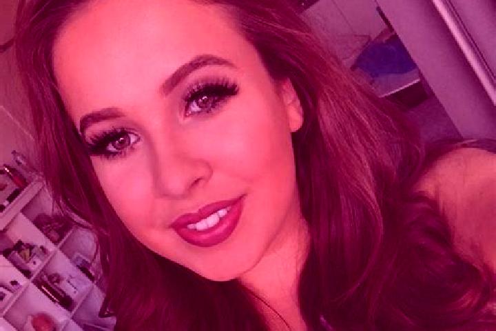 Sage, 36, a auburn dark-eyed caucasian companion based in Kilmarnock. Offering CIM, A-Level, Party Girl, Massage, Erotic Massage. Available for incall and ou...