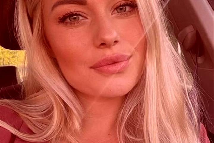 Sage, 36, a blonde hazel-eyed middle eastern companion based in Barkacboz. Offering BDSM, Massage, Deep French Kissing. Available for incall and outcall, day...