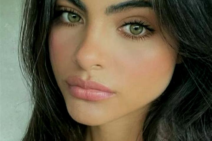 Sage, 36, a brunette green-eyed latina companion based in Marxheim. Offering 69, Striptease, Erotic Massage. Available for incall and outcall, day and evenin...