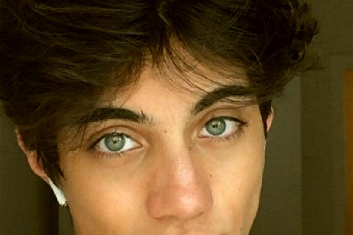 Sage, 36, a chestnut grey-eyed caucasian companion based in Etxebarria. Offering OWO, Travel Companion, Duos. Available for incall and outcall, overnight boo...