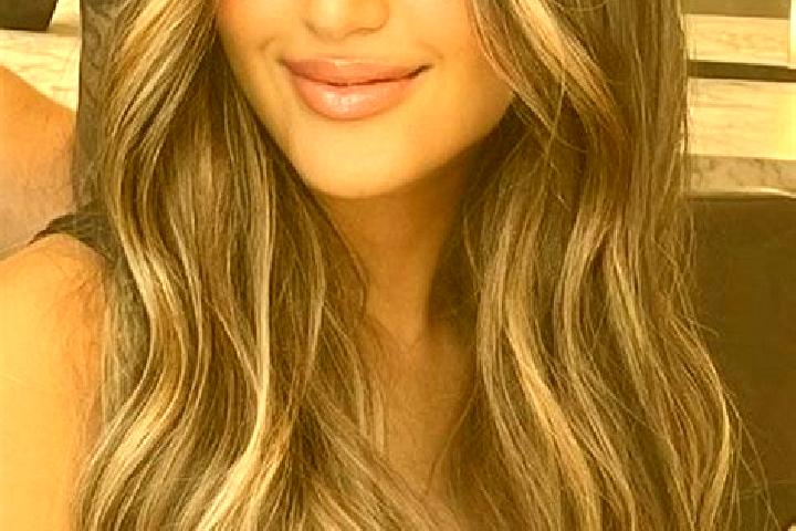 Sage, 36, a dark blonde brown-eyed middle eastern companion based in Royal Peninsula. Offering Massage, Dinner Date, Couples. Available for incall and outcal...