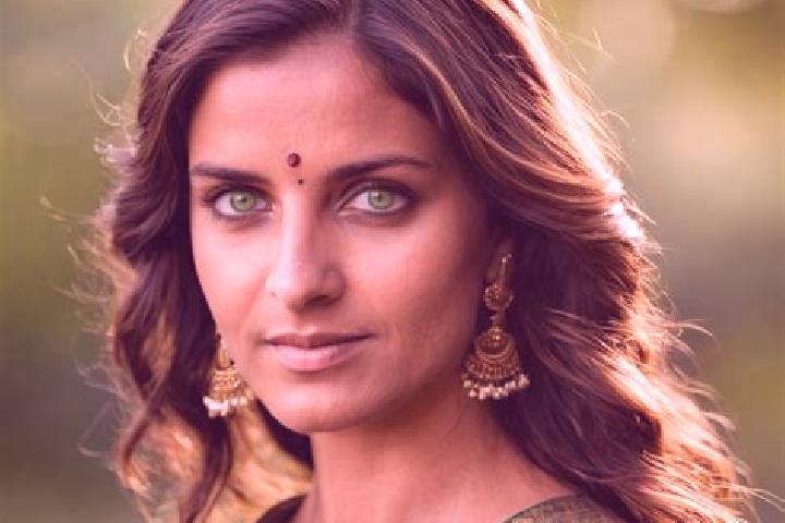Sage, 37, a black green-eyed indian companion based in Darnius. Offering Girlfriend Experience, Dinner Date, CIM. Available for incall and outcall, day and e...