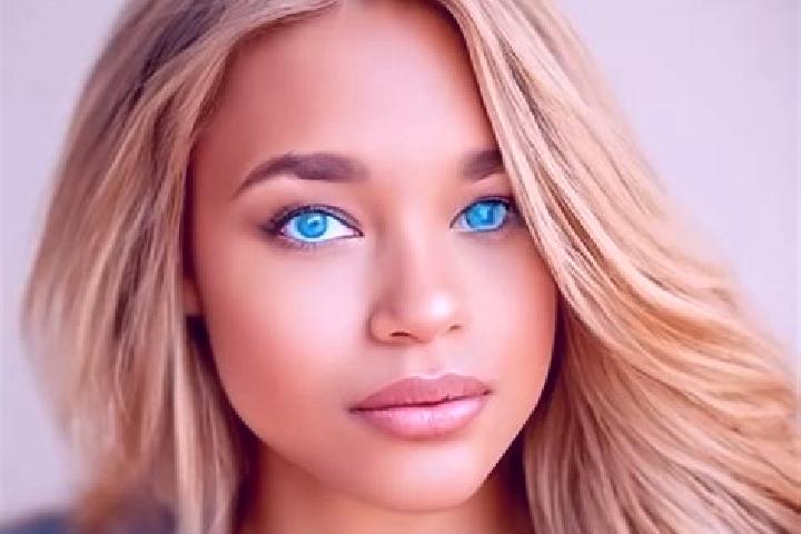 Sage, 37, a dark blonde blue-eyed latina companion based in Minamino. Offering Massage, Striptease, Erotic Massage, Couples. Available for incall and outcall...