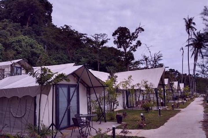 Sage, 37 — Escort in Singkir, Indonesia