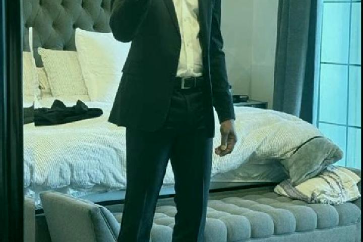 Sage, 38, a black dark-eyed mixed companion based in Silvano Pietra. Offering Prostate Massage, Deep French Kissing, Domination, Roleplay. Available for inca...