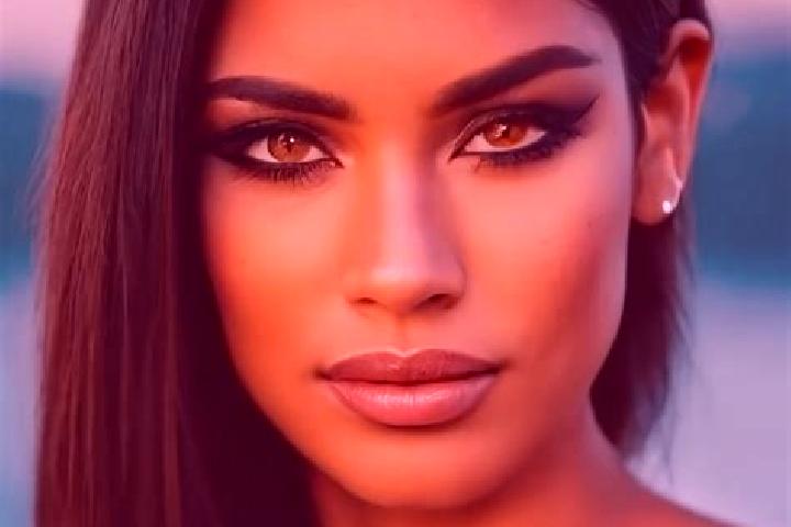 Sage, 38, a red brown-eyed latina companion based in Beveridge. Offering Party Girl, Striptease, Overnight, BDSM, Tantra. Available for incall and outcall, d...