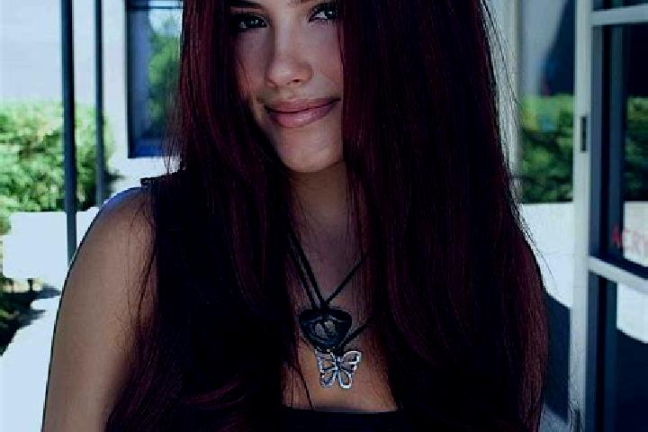 Scarlett, 20, a auburn dark-eyed european companion based in Maluanluan. Offering Girlfriend Experience, GFE, Deep French Kissing. Available for incall and o...
