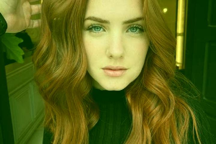 Scarlett, 20, a auburn hazel-eyed middle eastern companion based in Achada Riba. Offering Deep French Kissing, BDSM, GFE, Prostate Massage. Available for inc...