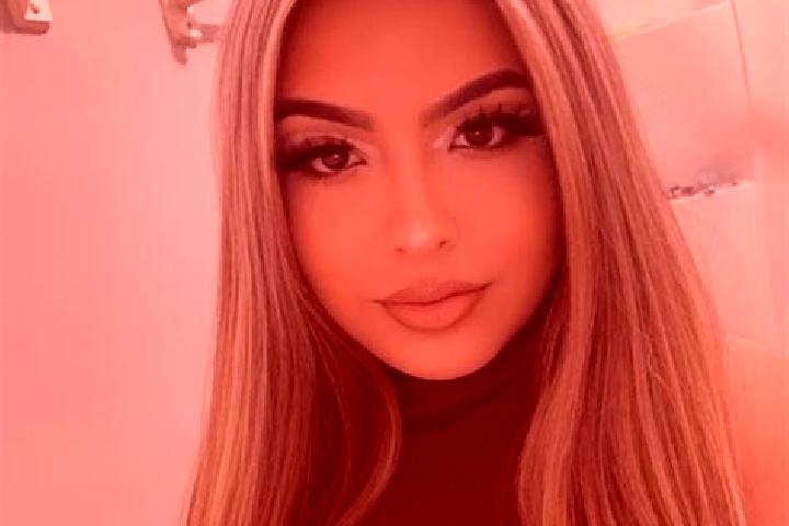 Scarlett, 20, a blonde amber-eyed latina companion based in Tuguanpu. Offering Erotic Massage, Striptease, A-Level, 69. Available for incall and outcall, ove...