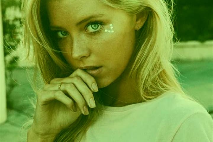 Scarlett, 20, a blonde blue-eyed caucasian companion based in Houkou. Offering CIM, Travel Companion, Domination, Striptease, Dinner Date. Available for inca...