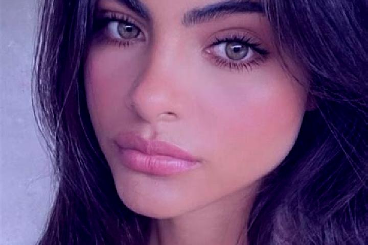 Scarlett, 20, a blonde dark-eyed indian companion based in Tourrettes-sur-Loup. Offering Duos, Fetish, Overnight. Available for incall and outcall, day and e...