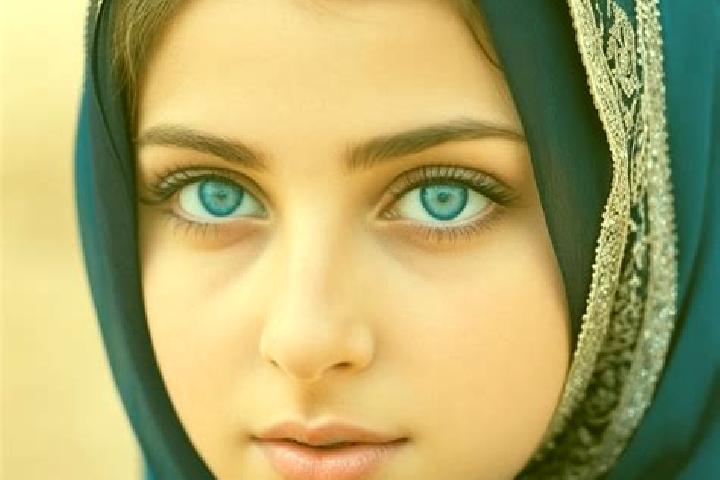 Scarlett, 20, a blonde grey-eyed middle eastern companion based in Saint Peter Port. Offering Travel Companion, Massage, Tantra, GFE. Available for incall an...