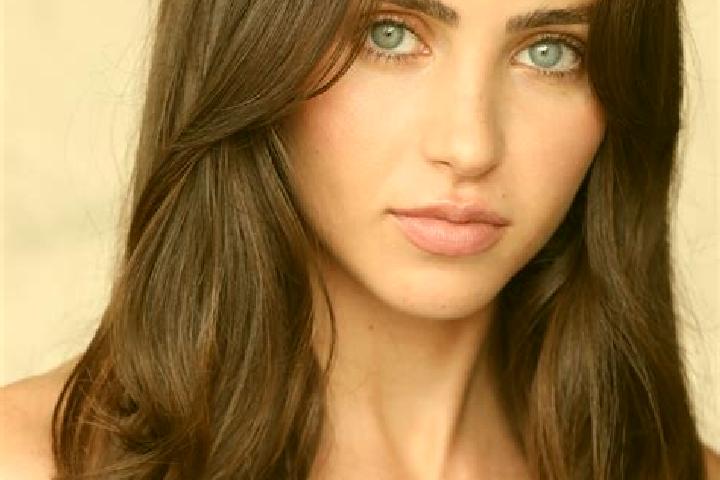 Scarlett, 20, a brunette blue-eyed latina companion based in Grumo Appula. Offering Duos, Couples, 69. Available for incall and outcall, overnight bookings a...