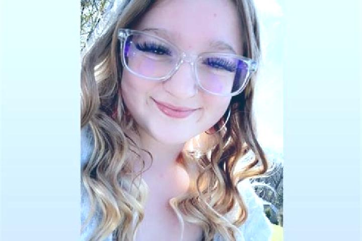 Scarlett, 20 — Escort in Belington, United States