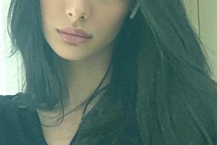 Scarlett, 21, a black dark-eyed middle eastern companion based in Bitangan. Offering Erotic Massage, Prostate Massage, Deep French Kissing, Domination. Avail...