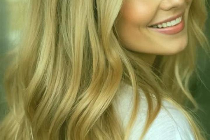 Scarlett, 21, a blonde hazel-eyed caucasian companion based in Jicome. Offering Striptease, Dinner Date, Fetish. Available for incall and outcall, day and ev...