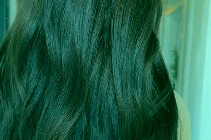 Scarlett, 22, a red brown-eyed middle eastern companion based in Golosalvo. Offering OWO, Striptease, Prostate Massage, Roleplay. Available for incall and ou...