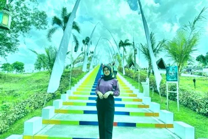 Scarlett, 22 — Escort in Jeruklegi, Indonesia