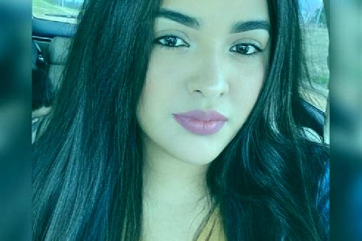 Scarlett, 22 — Escort in Langue, Honduras