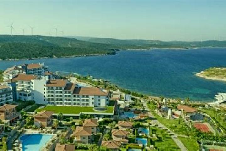Scarlett, 22 — Escort in Seferihisar, Turkey