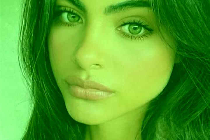 Scarlett, 23, a black hazel-eyed mixed companion based in Burchen. Offering Striptease, OWO. Available for incall and outcall, overnight bookings available.