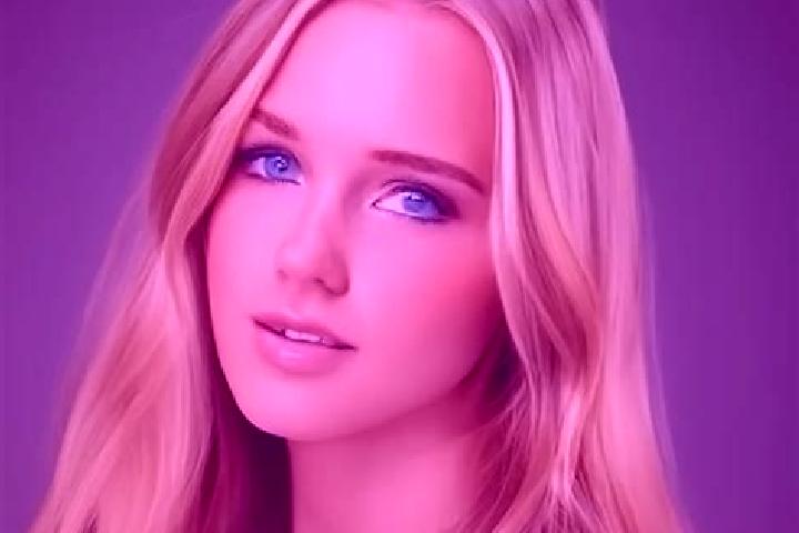 Scarlett, 23, a blonde grey-eyed caribbean companion based in Saimimbo. Offering Domination, Duos, Couples, Fetish. Available for incall and outcall, overnig...