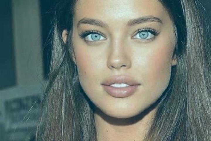 Scarlett, 23, a chestnut blue-eyed latina companion based in Narman. Offering Deep French Kissing, Erotic Massage, Domination, OWO, GFE. Available for incall...