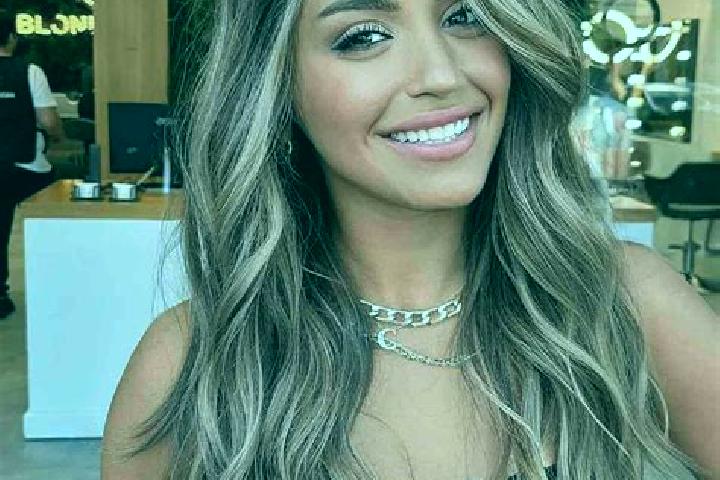 Scarlett, 23, a dark blonde brown-eyed ebony companion based in Santu Floresti. Offering Striptease, Roleplay, BDSM, Girlfriend Experience. Available for inc...