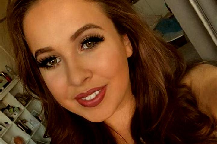 Scarlett, 23, a dark blonde dark-eyed mediterranean companion based in Victoria. Offering A-Level, CIM, Couples. Available for incall and outcall, overnight ...