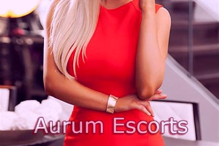 Scarlett, 23, a red dark-eyed caribbean companion based in Fensdorf. Offering Dinner Date, Duos, GFE, Domination. Available for incall and outcall, overnight...