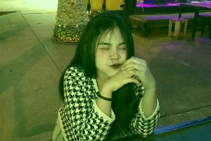 Scarlett, 23 — Escort in Kut Bak, Thailand