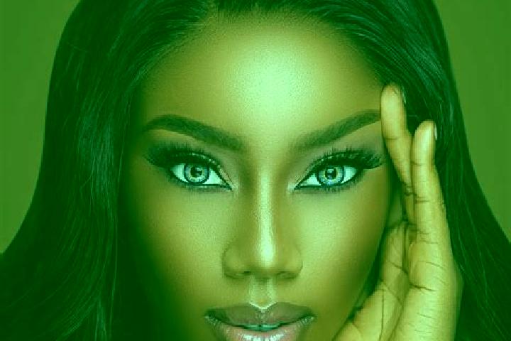 Scarlett, 24, a chestnut blue-eyed ebony companion based in Willgottheim. Offering Domination, Dinner Date, Tantra, Deep French Kissing. Available for incall...